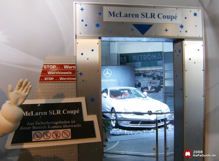Zugang zum McLaren SLR Coupé