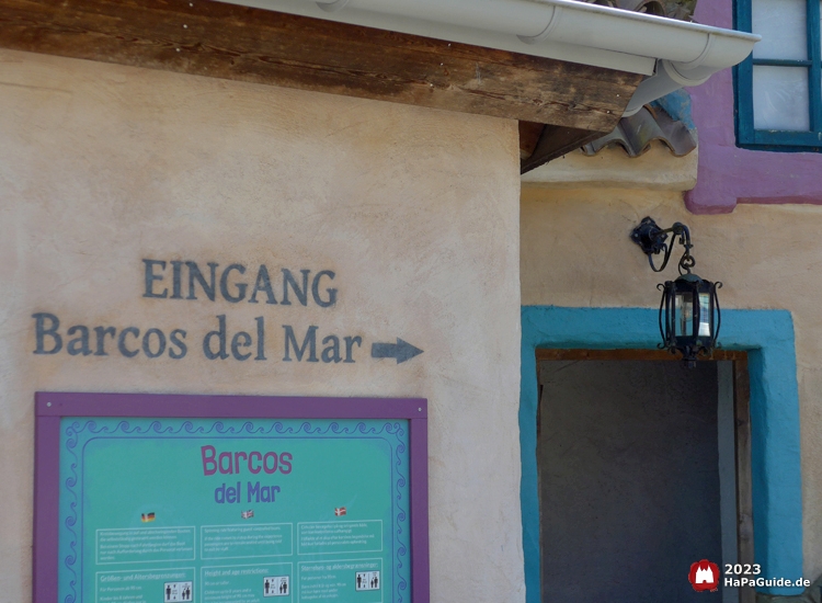 Eine Wandbemalung weist zum Eingang der Barcos del Mar