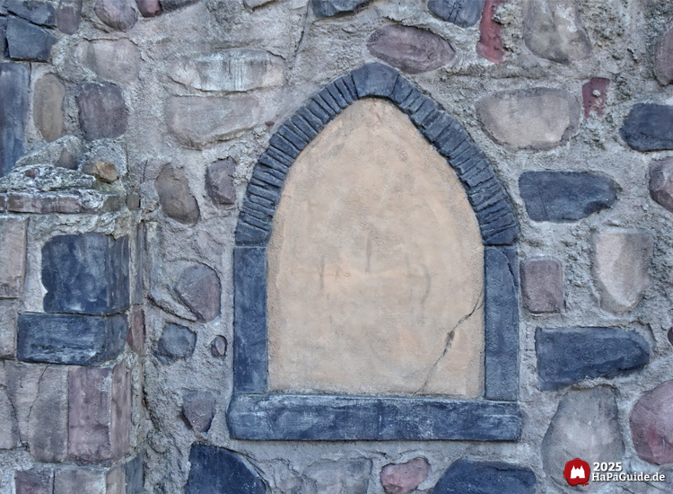 Bezauberndes Britannien - Fenster in Steinmauer