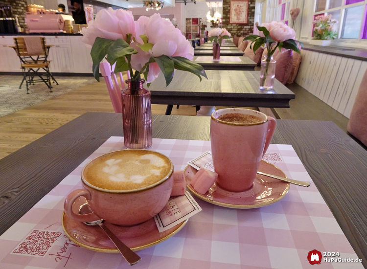 Café Rosa - Cappuccino und Heiße Schokolade