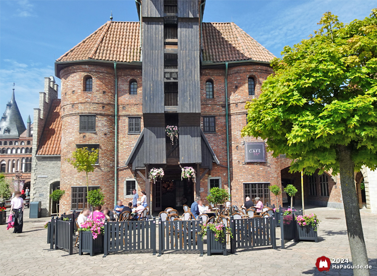 Café Rosa - Außenterrasse vorm Danziger Krantor