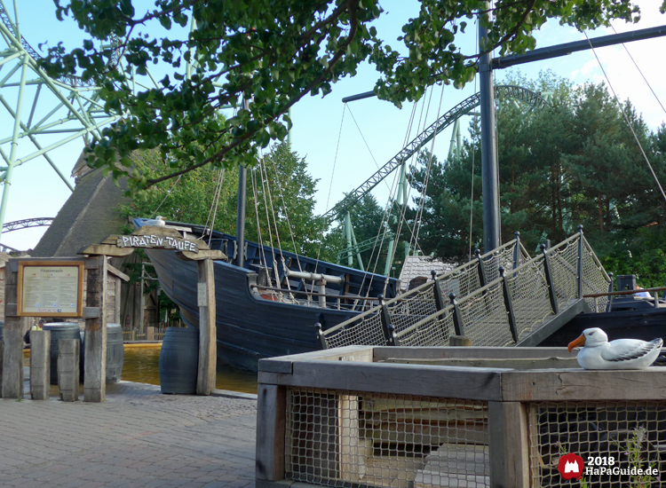 Caravelle Niña - Zugang neben der Piratentaufe