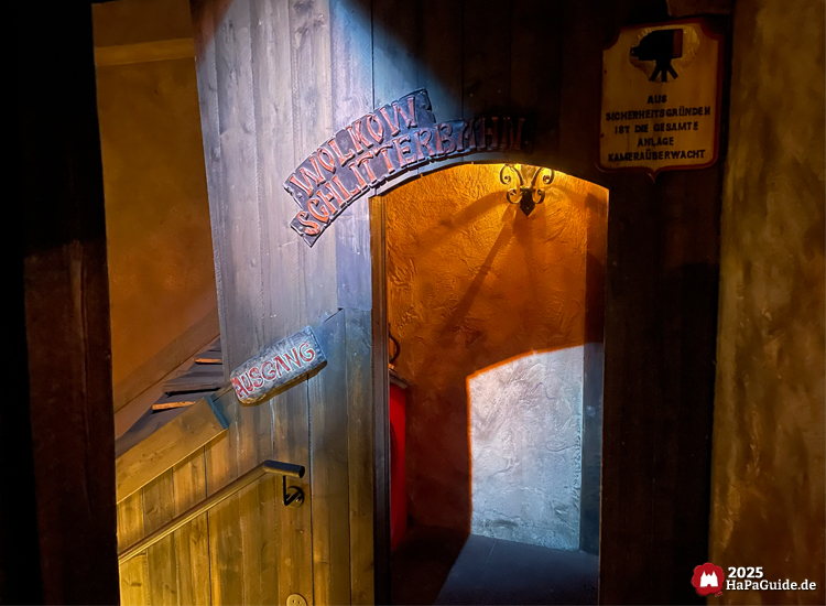 Flucht von Novgorod - Wolkow-Schlitterbahn