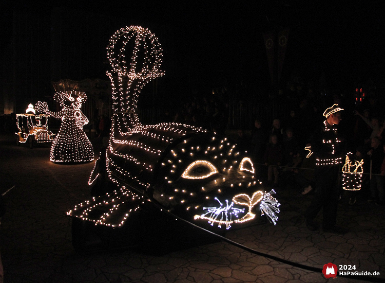 Herbstzauber am Meer - Lichterparade Seehund mit Ball