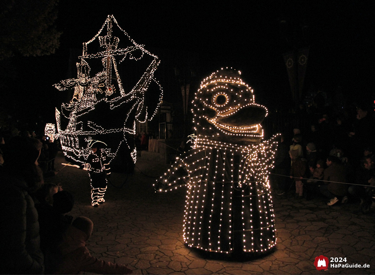 Herbstzauber am Meer - Lichterparade Flipsi und Piratenschiff