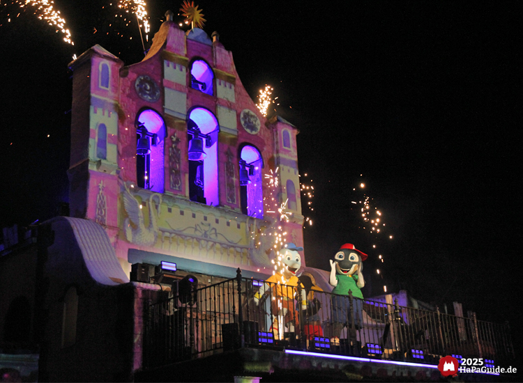 Herbstzauber am Meer - Flipsi und Orki bei Sprühfontänen auf dem Balkon der Arena del Mar