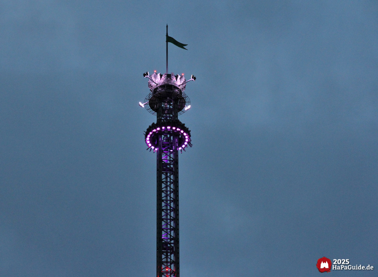 Highlander - Sturz unter Turmspitze bei Dunkelheit