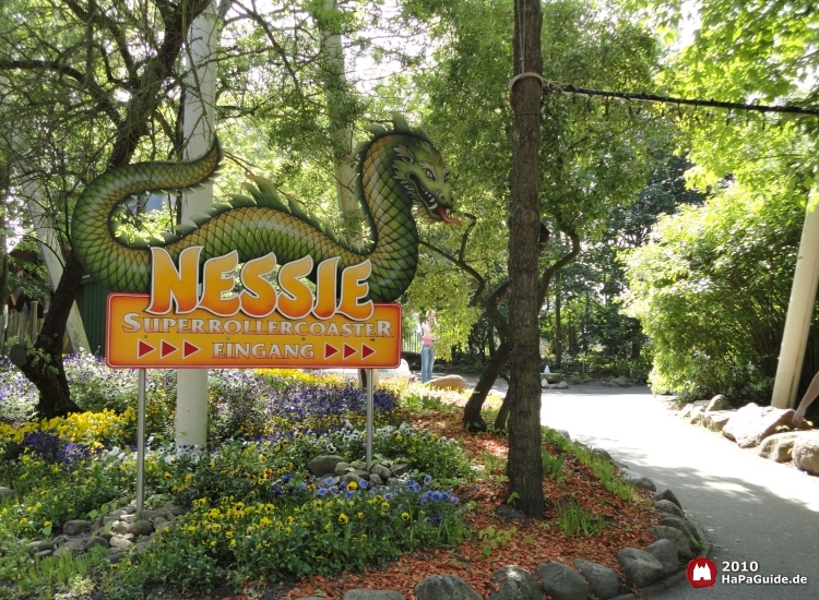 Nessie - Schild Superrollercoaster Eingang