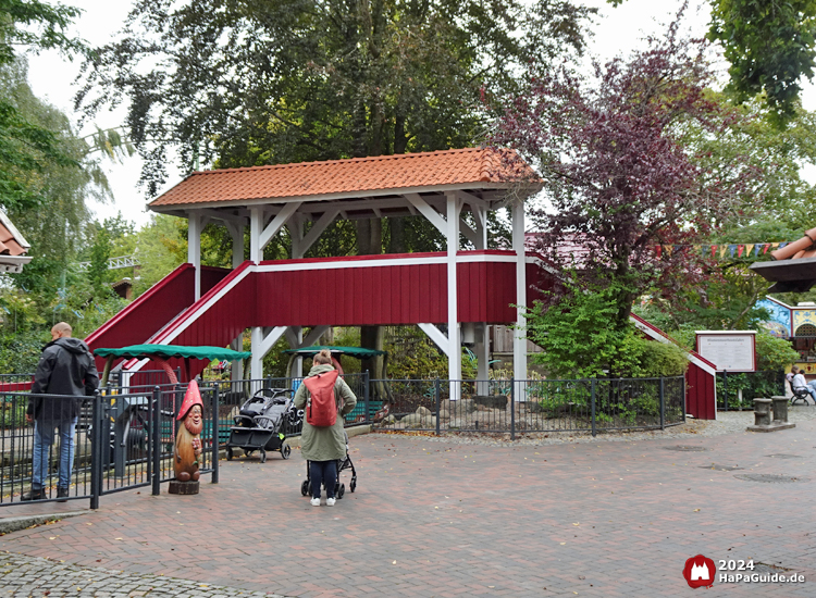 Neuheiten 2024 - Erneuerte Brücke bei der Blumenmeerbootsfahrt