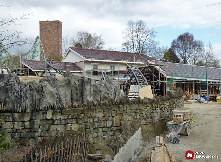 Neuheiten 2026 - Canyon und Station im Bau des Cornwall Coasters
