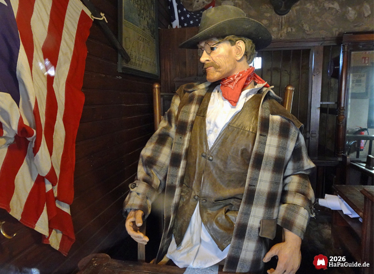 Neuheiten 2026 - Sherriff Animatronic im Sheriff's Office