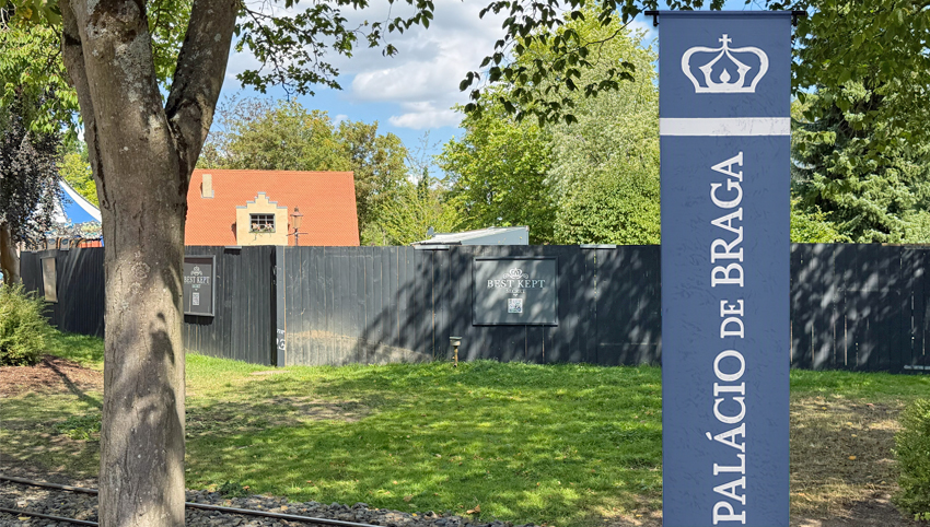 Abgezäunter Bauplatz am ehemaligen Holsteinturm