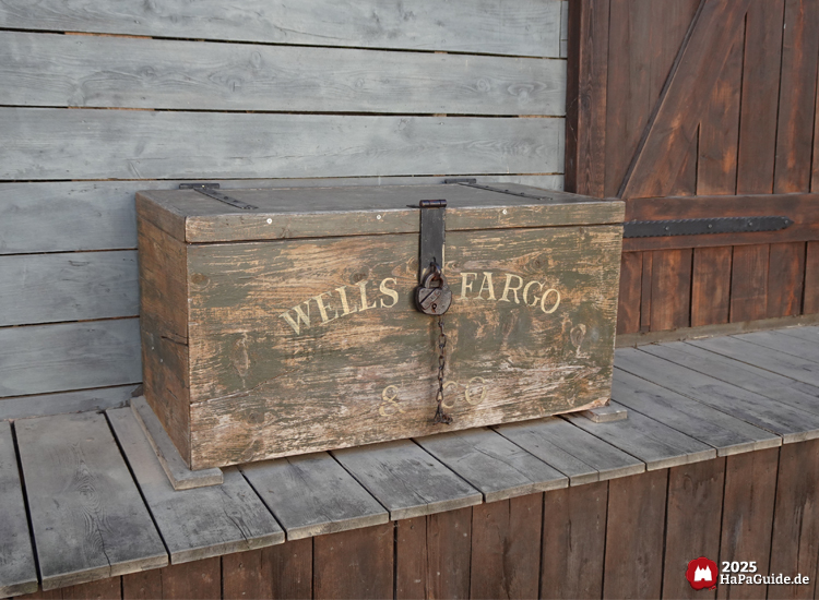 New Lübeck - Holzkiste Wells Fargo