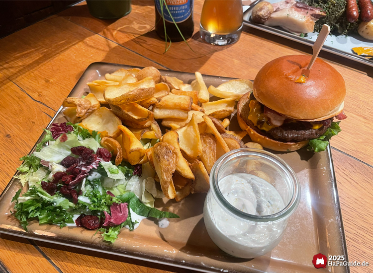 Restaurant Weltumsegler - Herbstzauber Burger mit Potatoe Dippers