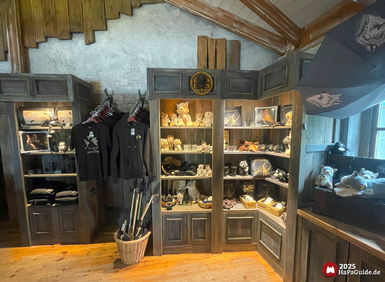 Ride-Shop Flucht von Novgorod - Regale voll mit Souvenirs