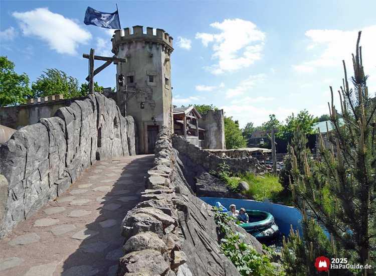 Störtebekers Kaperfahrt - Brücke zur Piratenburg
